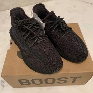 Yeezy Boost 350 V2 Black Non Reflective